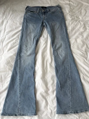 True religion jeans  - Joey low rise flare, stl 24w