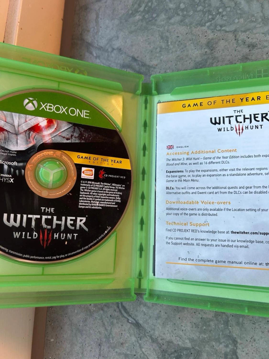 The Witcher 3: Wild Hunt - Game of the Year Edition - Xbox One - 2