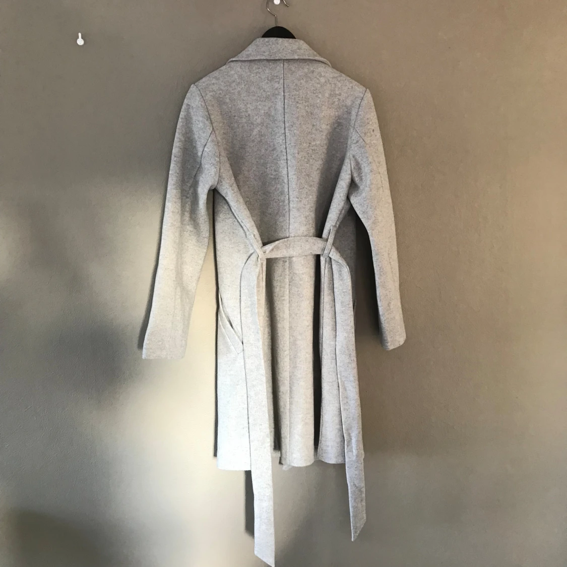 Grå kappa storlek 40. Oanvänd.  - 2