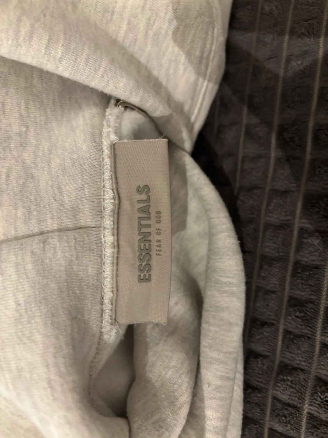 Grå Essentials Fear of God hoodie - 4