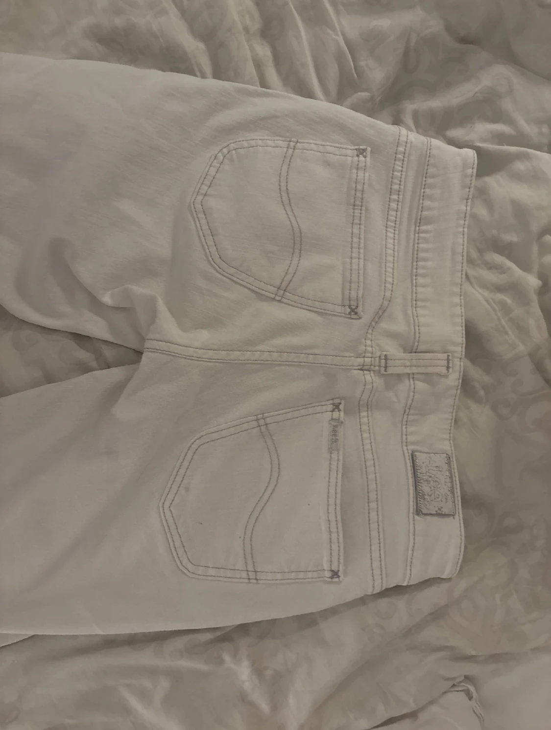 Vita bootcut jeans, låg midja  - 1