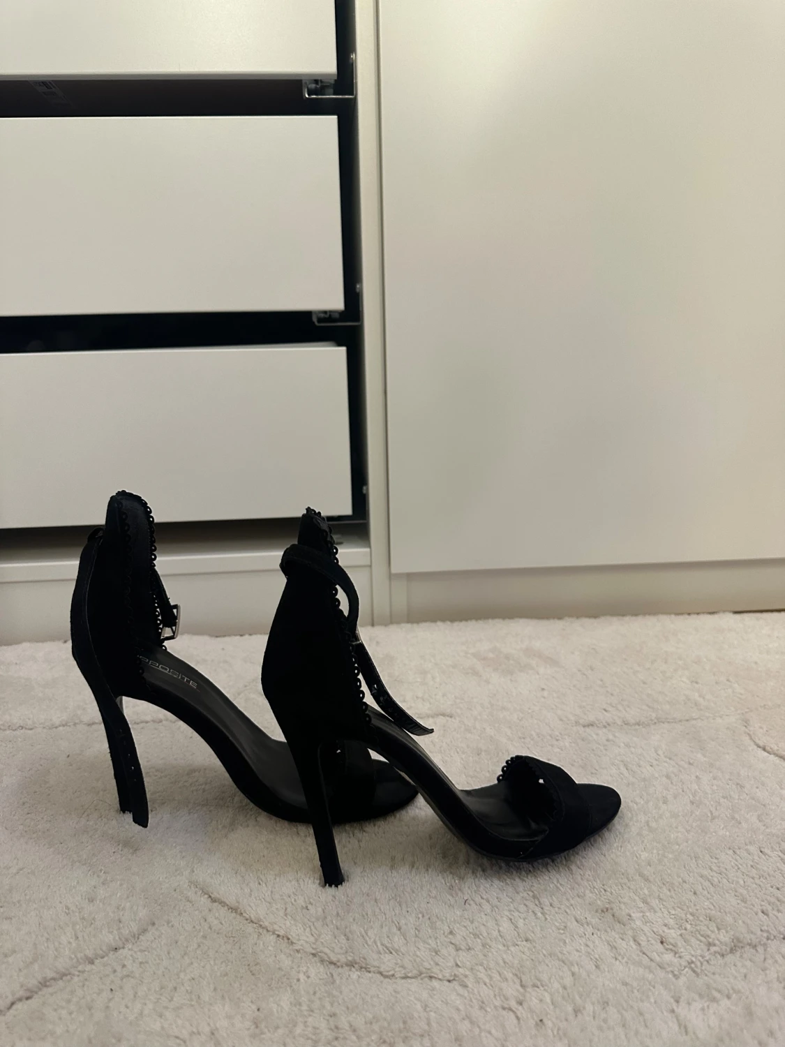 Svarta mocka-pumps från Opposite - 6