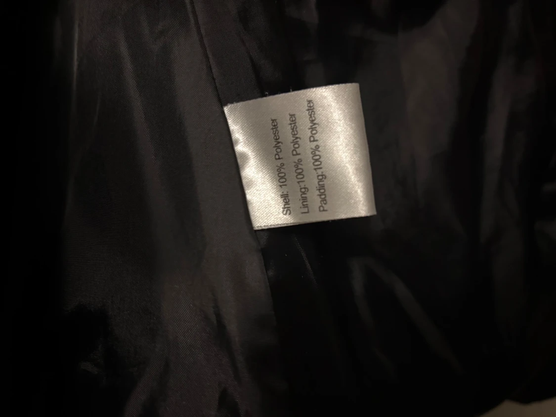 Svart pufferjacka från Hollies - 5
