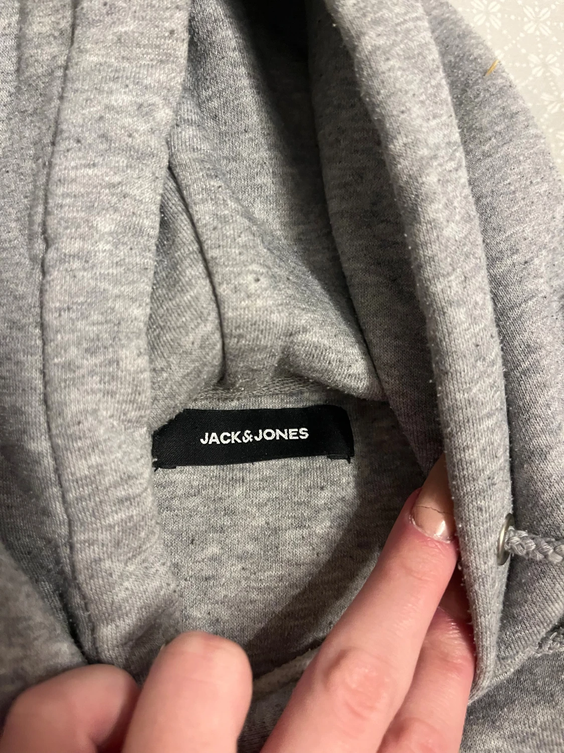 Grå hoodie från Jack & Jones - 1