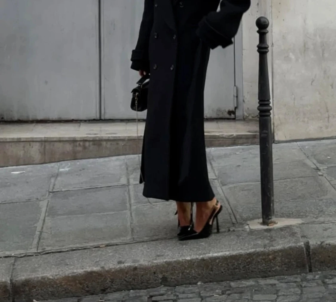 Svarta snygga klackar 