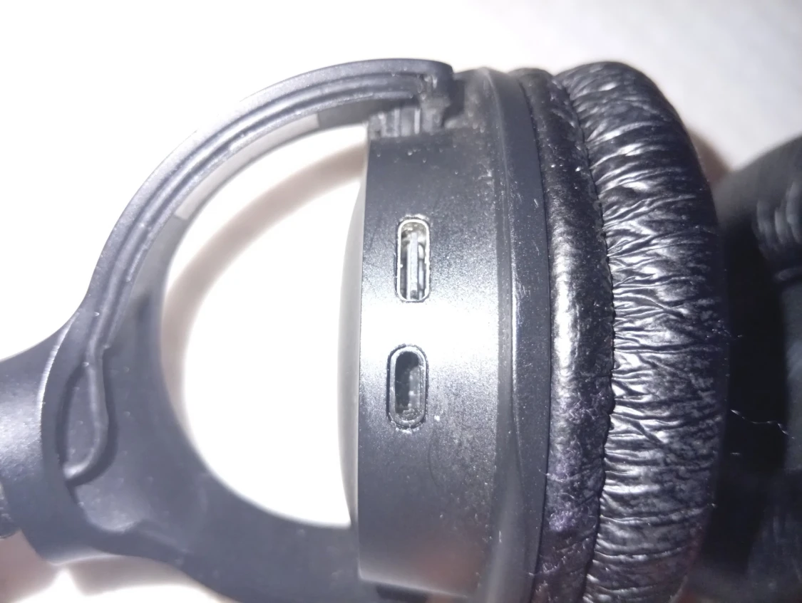 JBL trådlösa hörlurar - 2