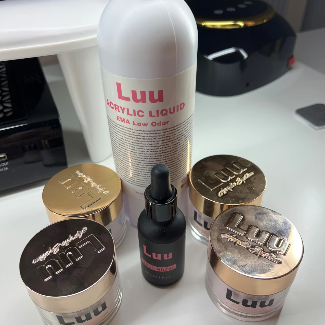 Luu akrylpulver och vätska kit