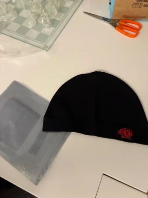 Syna world  - Snygg mössa som är perfekt nu till vintern 