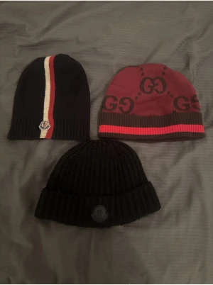 Märkes Mössor - Moncler ocg GG mössa alla 400kr i bra kondition