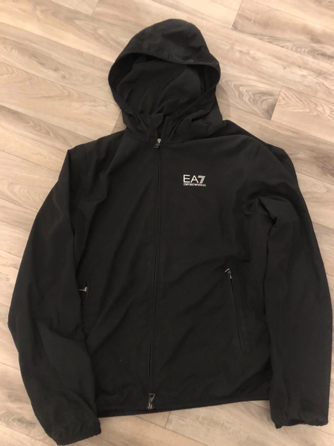 Svart vindjacka EA7 Emporio Armani