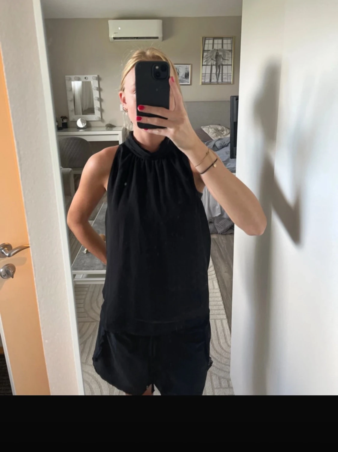 Svart ärmlös blus från Vero Moda