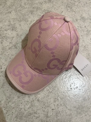 Keps - Säljer min rosa keps. Snabb affär