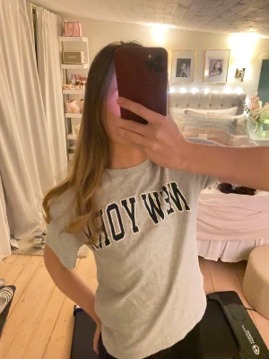 T-shirt - Aldrig använd