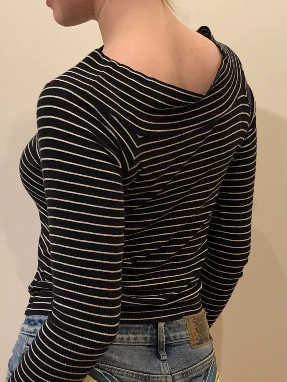 Svartvit randig långärmad topp - 3