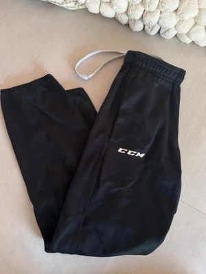 CCM byxor - CCM byxor i använt skick, säljs inte längre