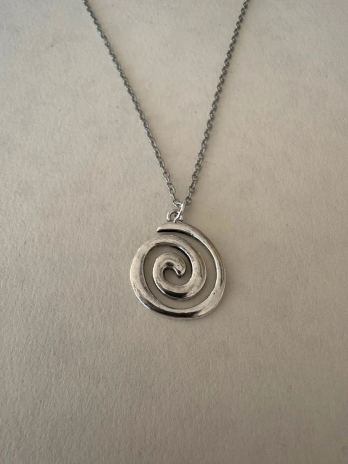 Halsband spiral