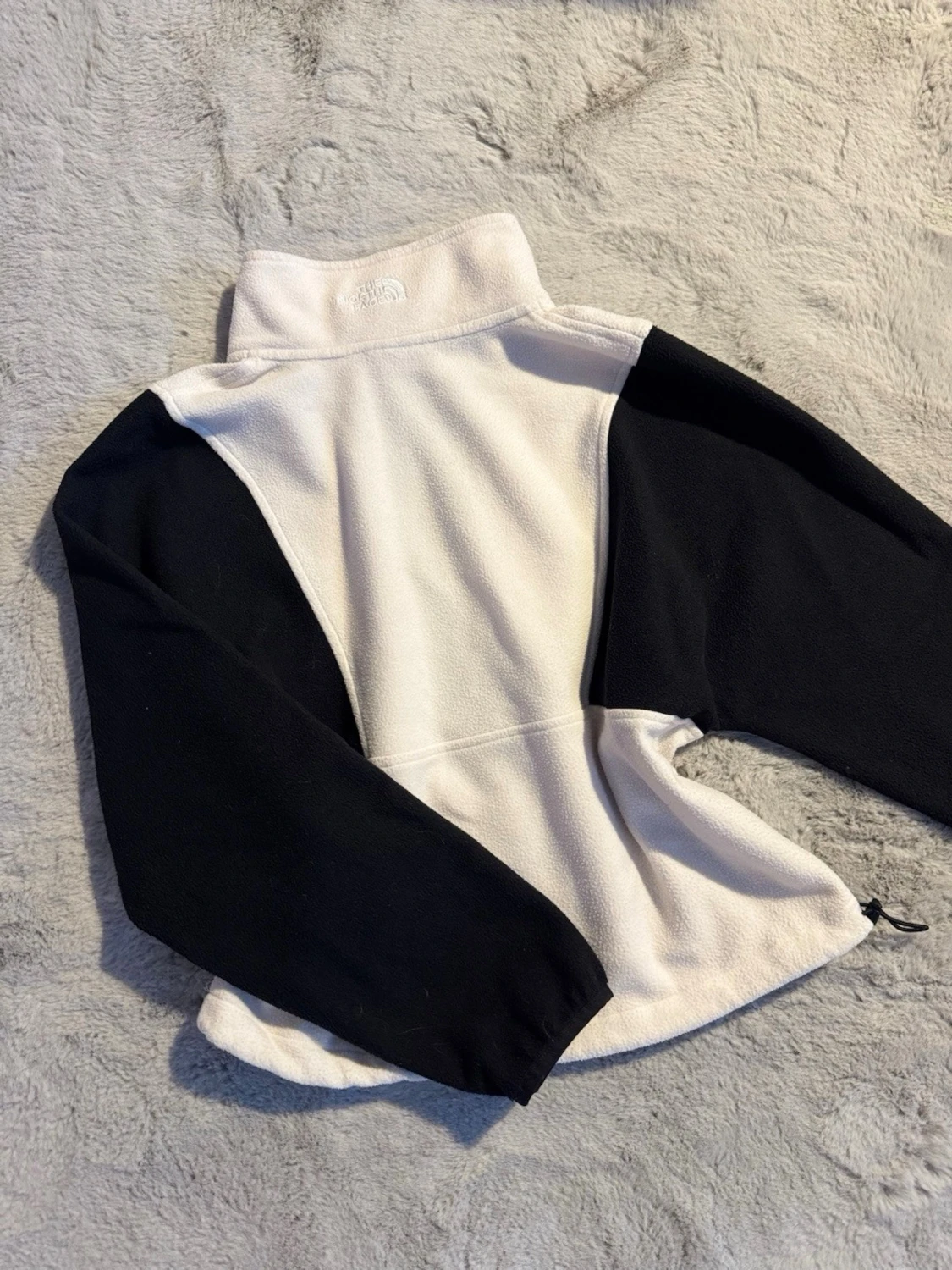 Svartvit fleece-tröja från The North Face - 5