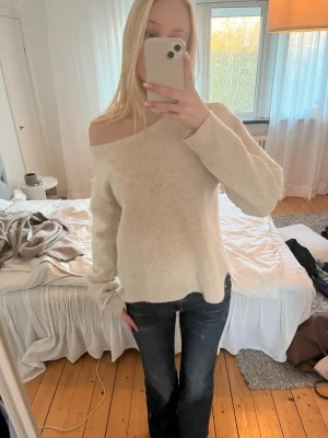 Stickad tröja - Jättefin stickad tröja i mohair och ull❤️