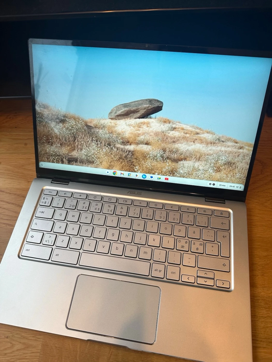 ASUS Chromebook C434T - 4