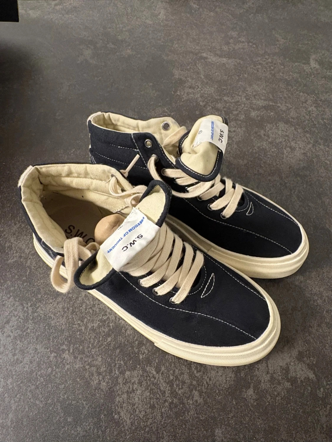 S.W.C Varden Canvas - 1