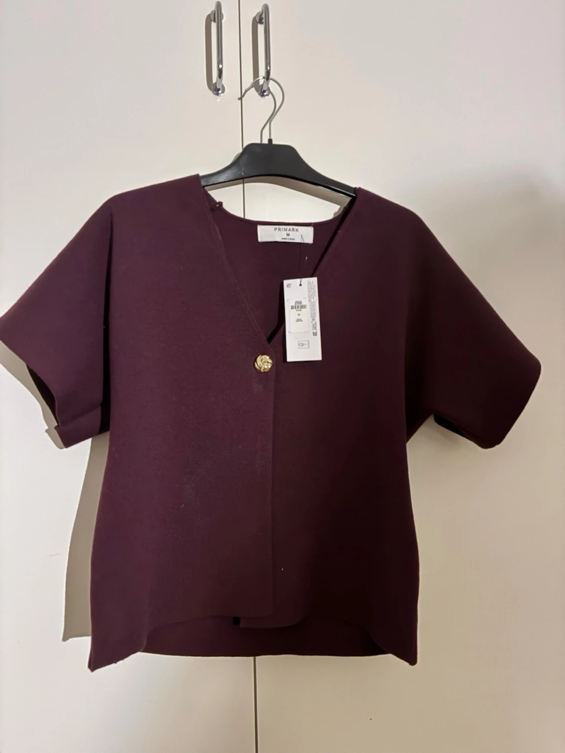 Vinröd blus från Primark