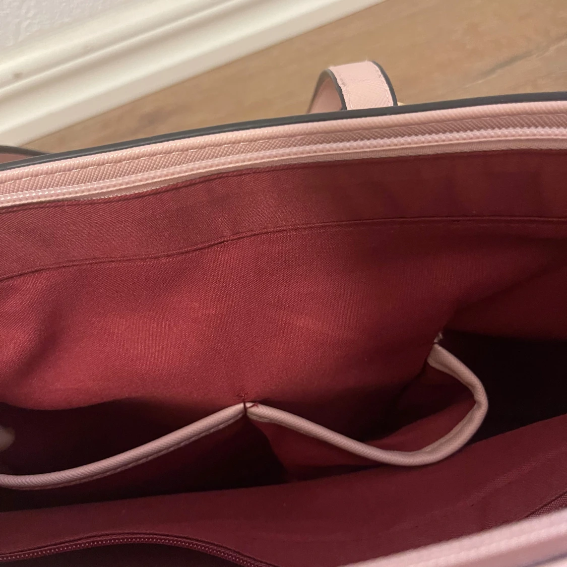 Rosa handväska från Michael Kors (FRI FRAKT TILL 5/1)‼️ - 3