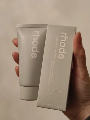 Rhode Barrier Restore Cream 50ml - Rhode Barrier Restore Cream 50ml. Helt ny och plomberad enligt bild.