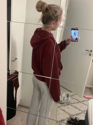 Grå mjukisbyxor från russemerch - Russemerch pants in very good condition!      Size XS💞