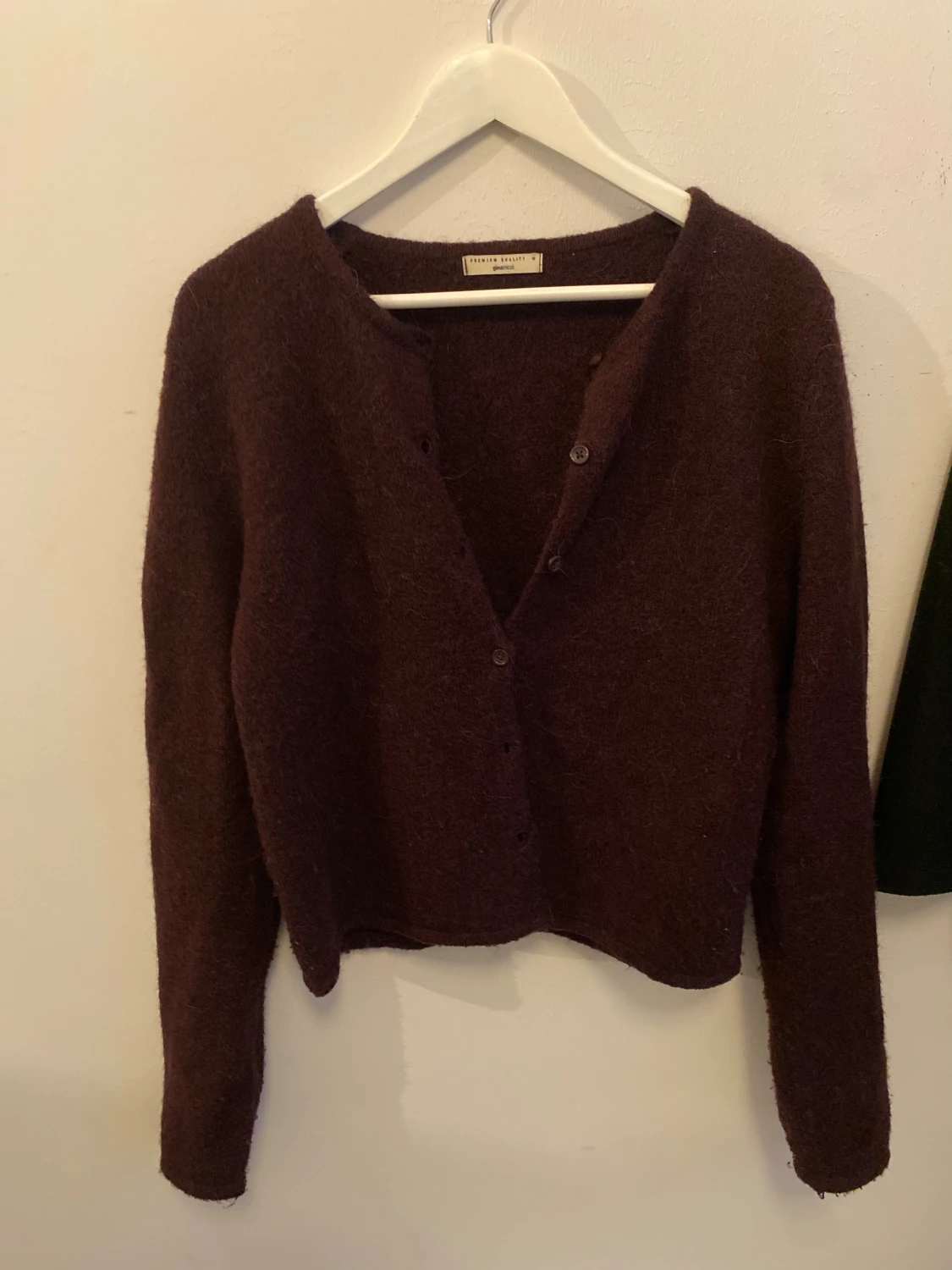 Vinröd kofta från gina