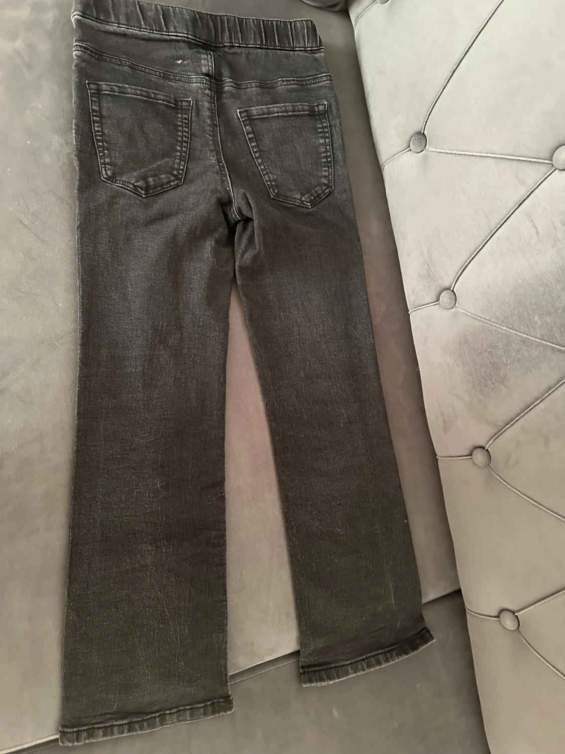 Svarta bootcut jeans från Kappahl