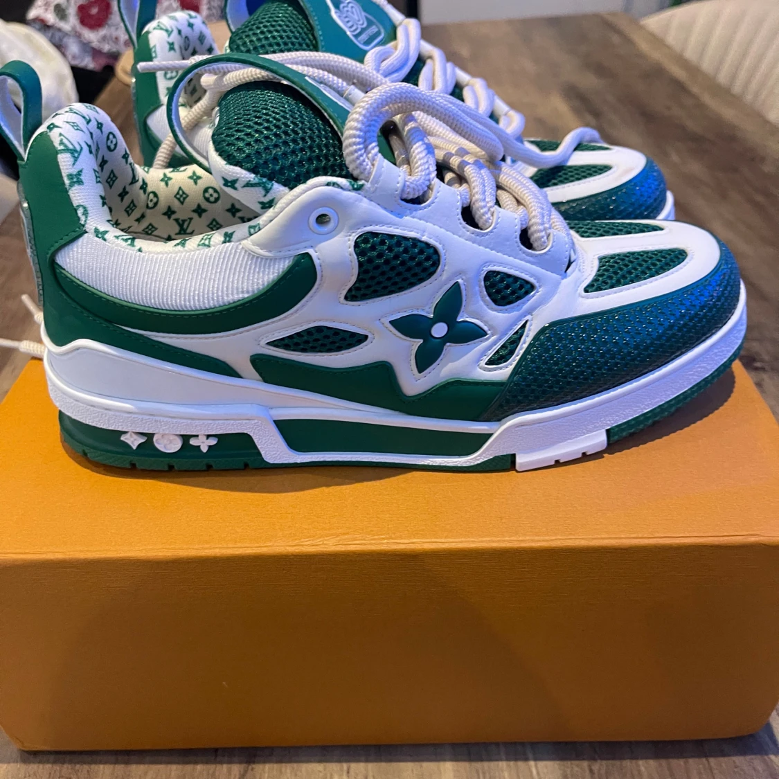 Louis Vuitton gröna sneakers