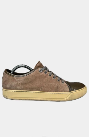 Lanvins skor - Säljer nu även dessa bruna lanvin perfekt till dig som söker ett par skor riktigt snygga till nästan allt passa på inte de är för sent😅🌟