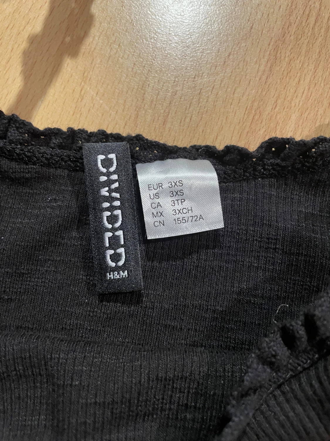 Svart ribbad linnetopp från H&M - 2