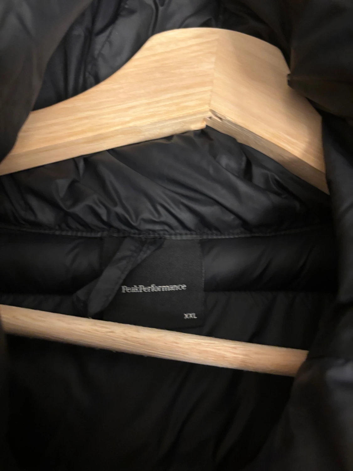 Svart dunjacka Peak Performance - 5