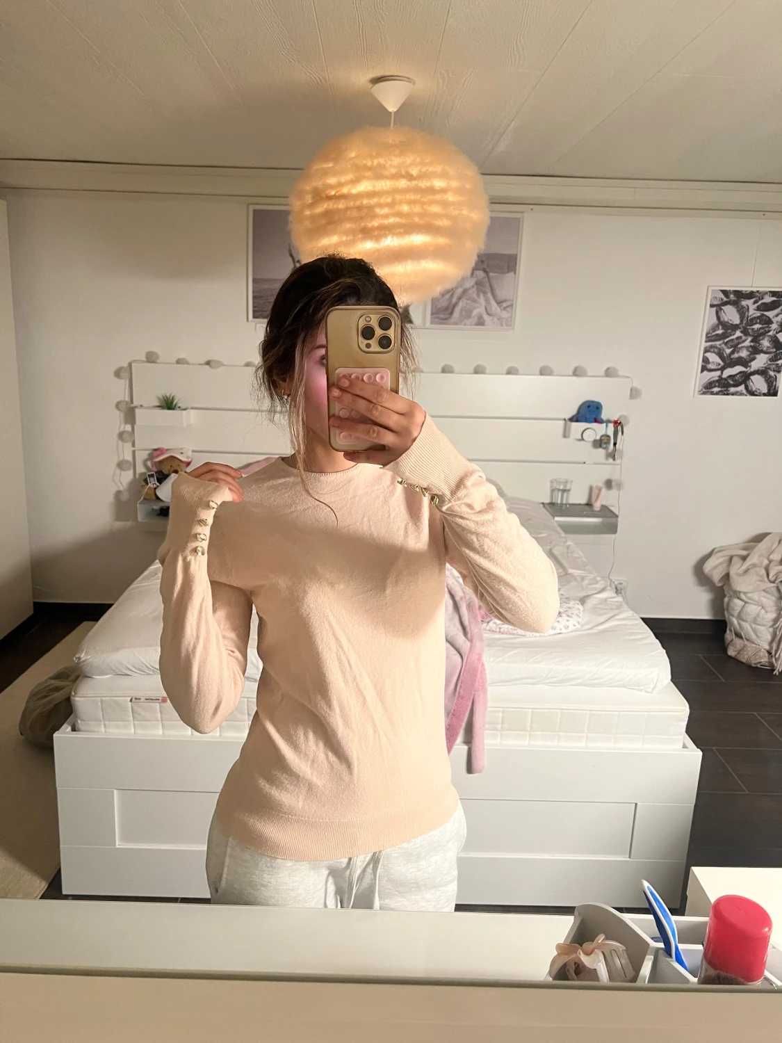 Beige/ Rosa stickad tröja från Amisu