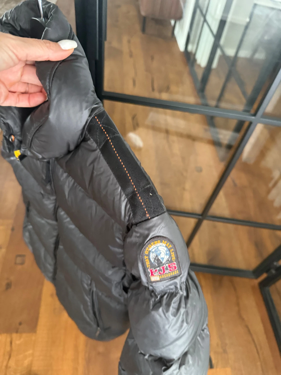 Svart dunjacka Parajumpers YS - 2