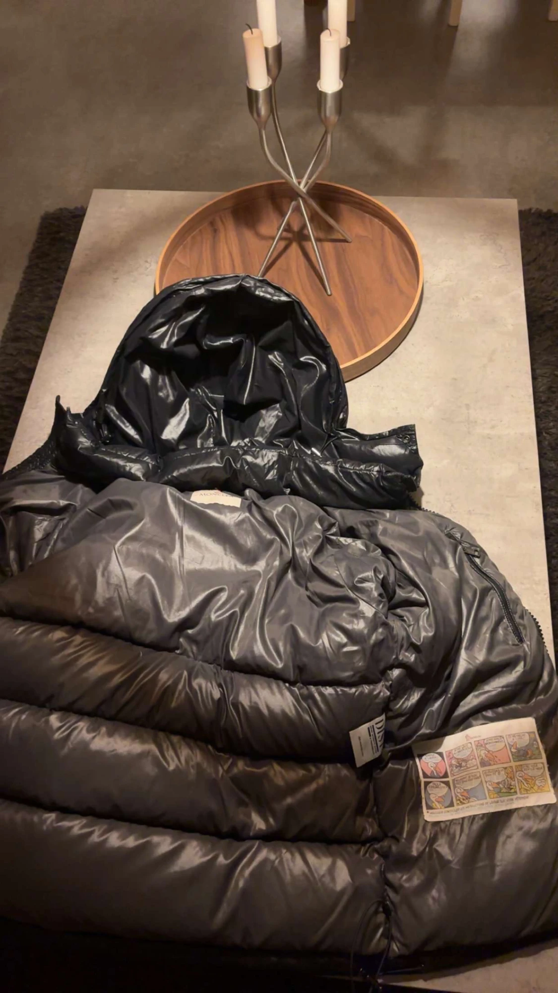 Svart Moncler pufferjacka med huva - 2