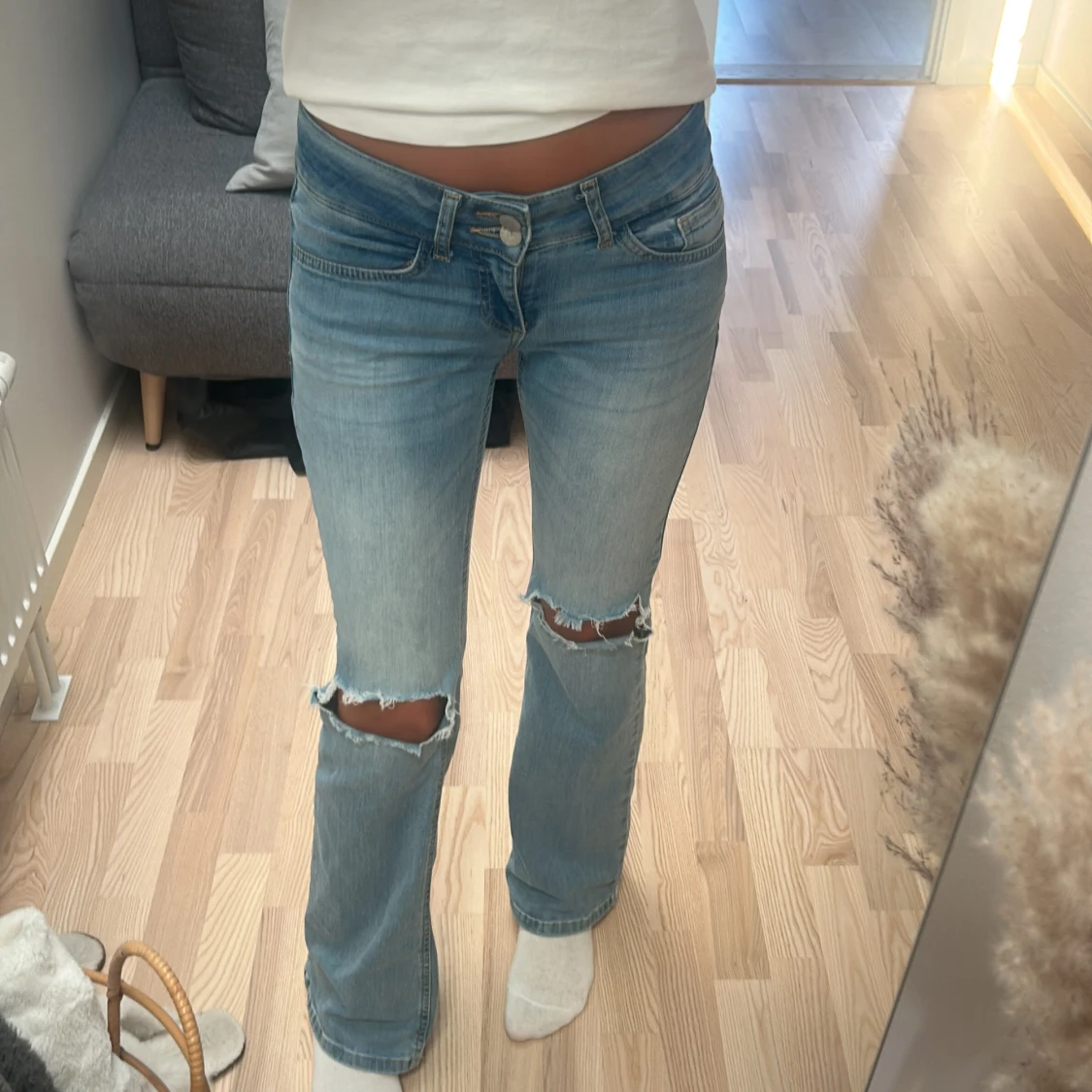 Ljusblå bootcut jeans från Nelly - 4