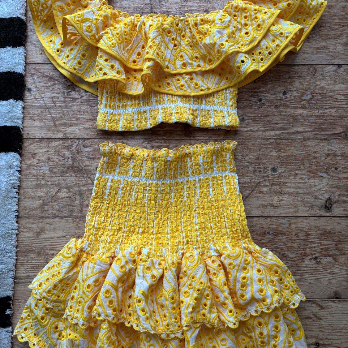 Gulligt gult set - 2