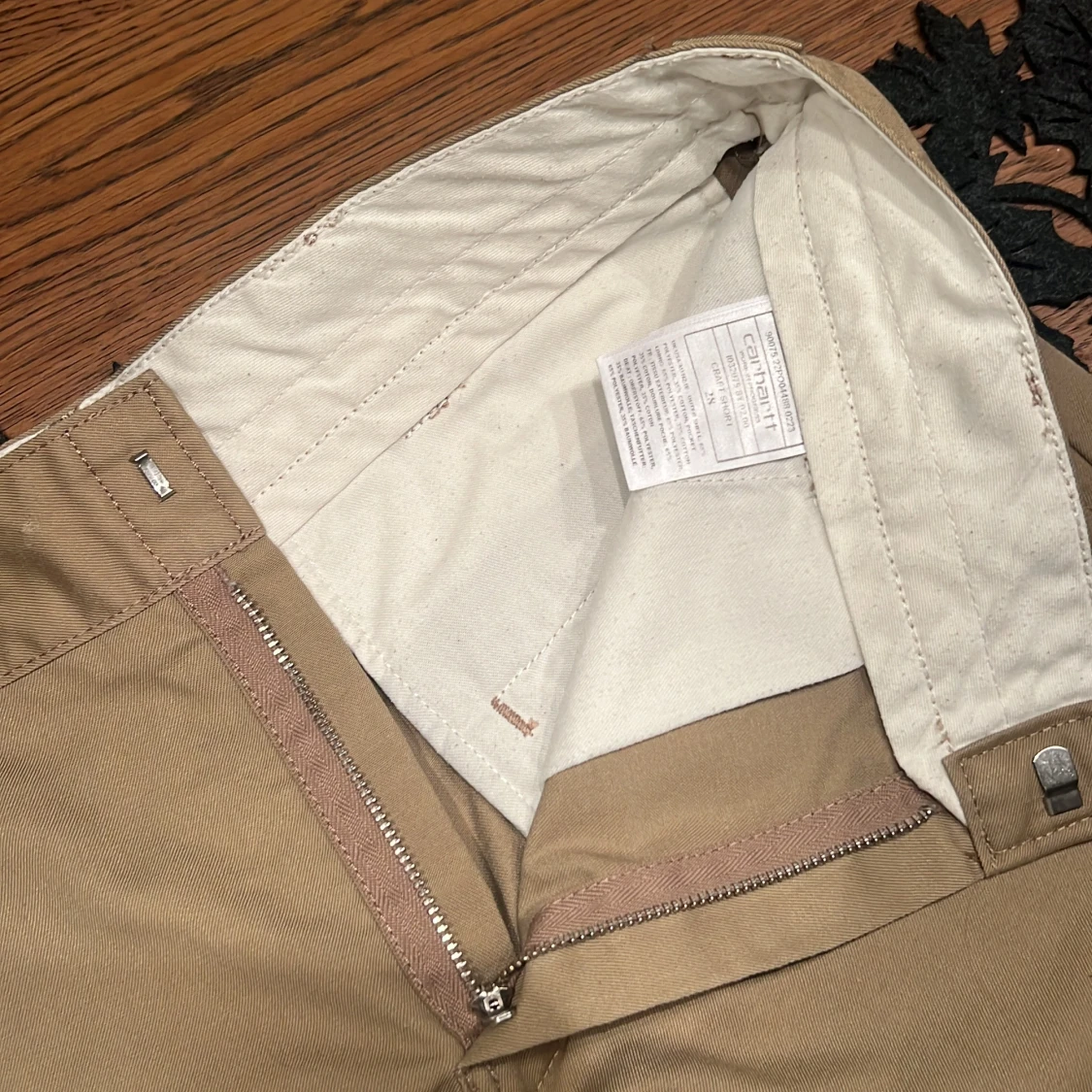 Beige shorts från Carhartt - 2