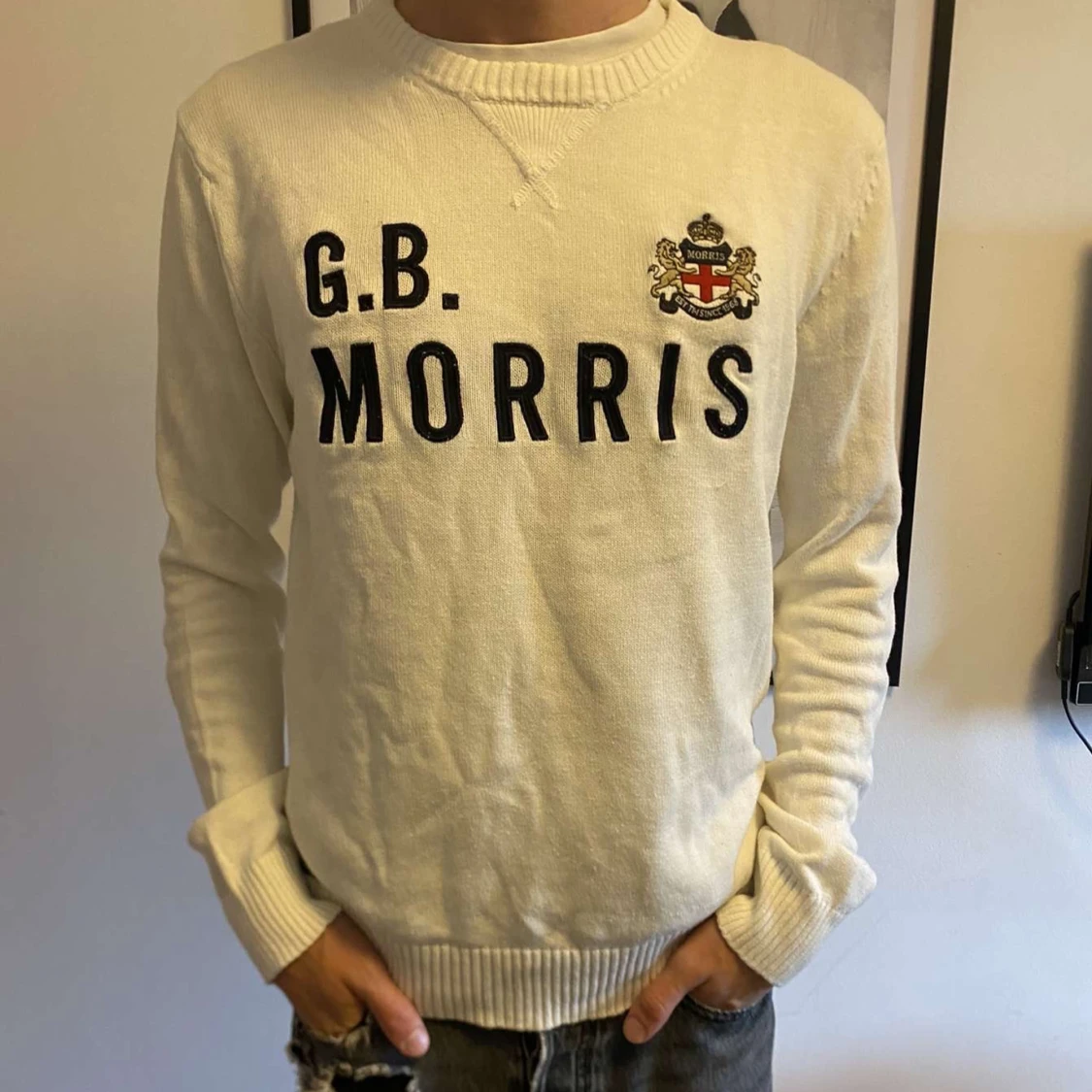 Vit stickad tröja från G.B. Morris
