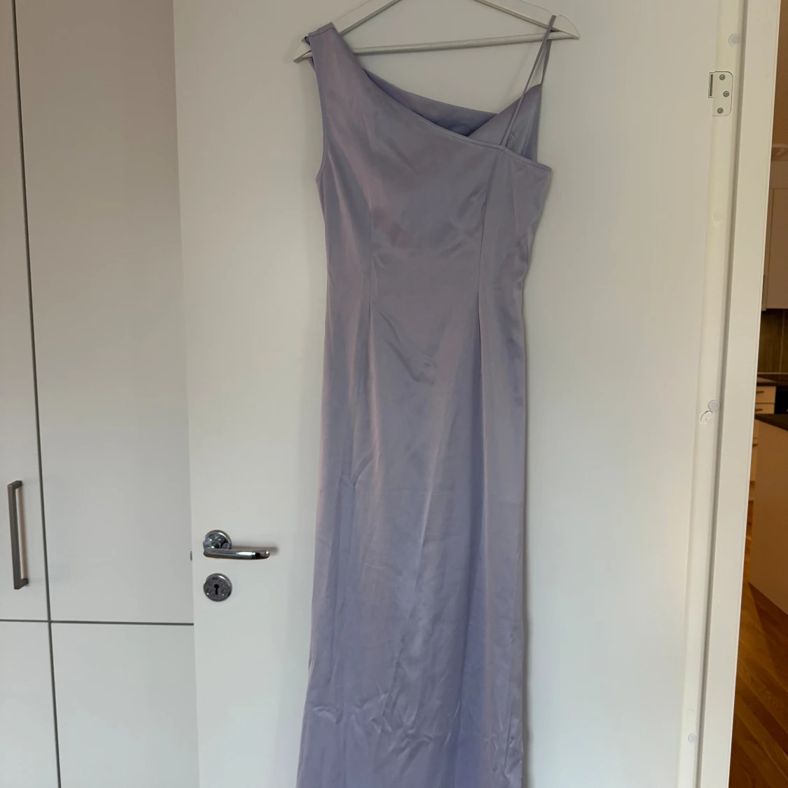 Almeria klänning från Adoore - 2