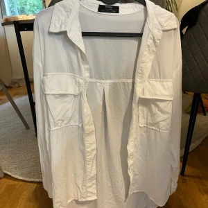 Skjorta  - Aldrig använd 