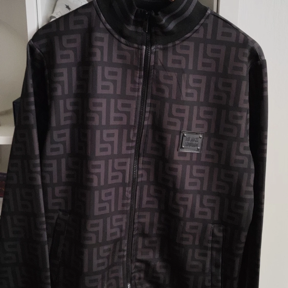 Svart bomberjacka från Black Squad - 2