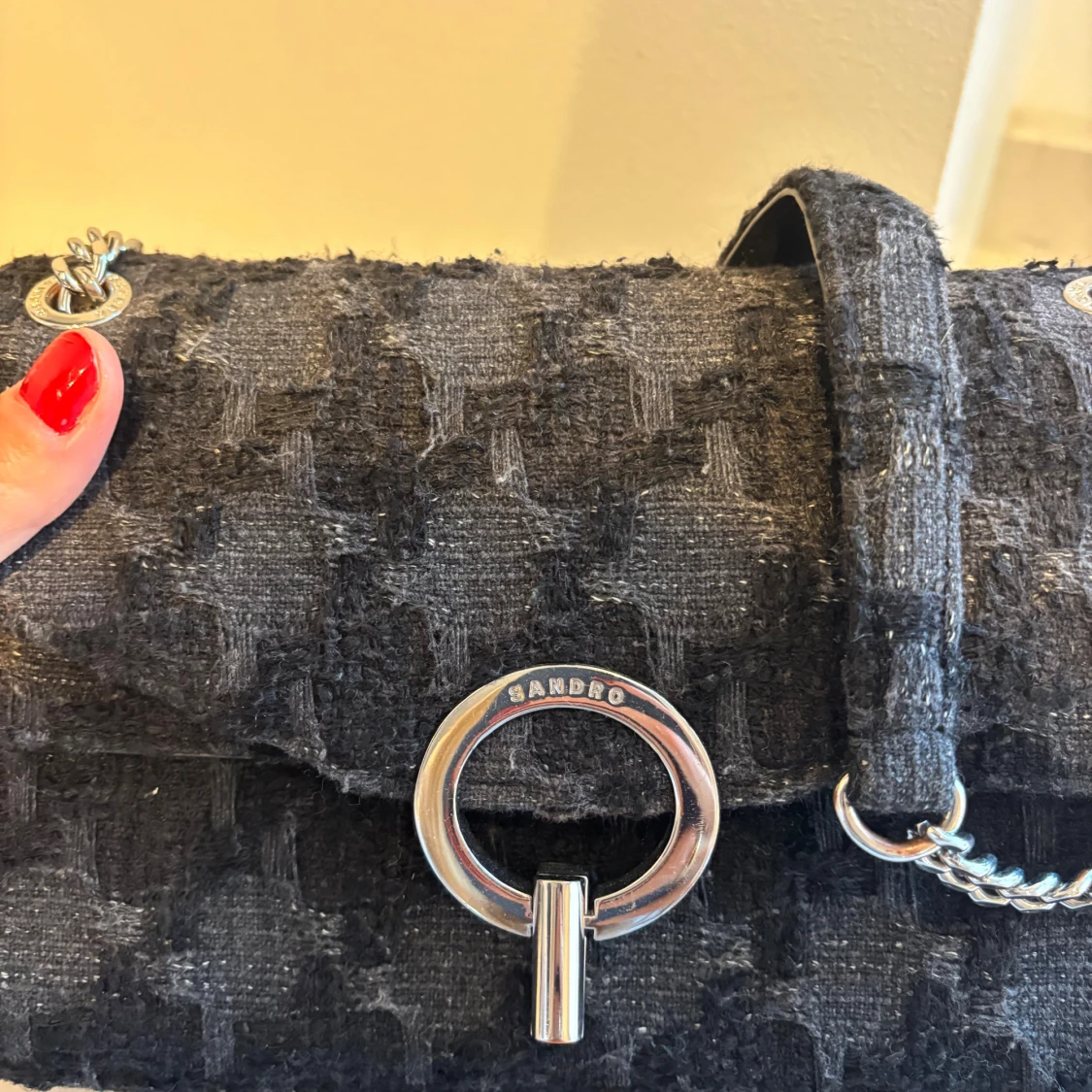 Svart axelväska Sandro med kedja - 2