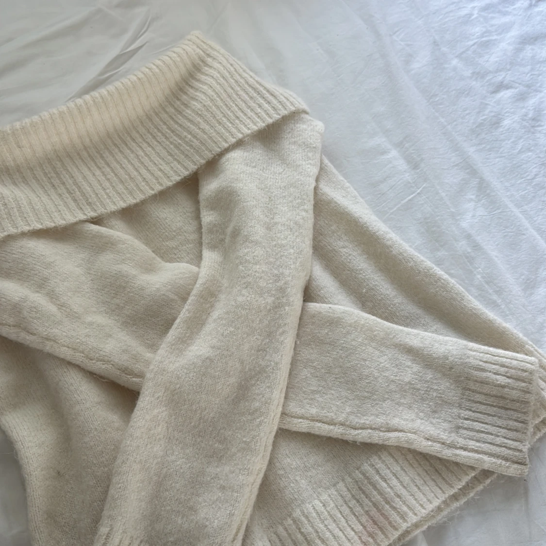 Offshoulder stickad tröja Gina Tricot - 3