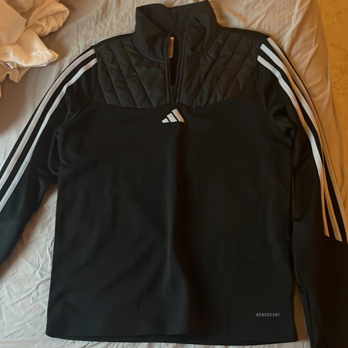 Svart Adidas långärmad half zip tröja
