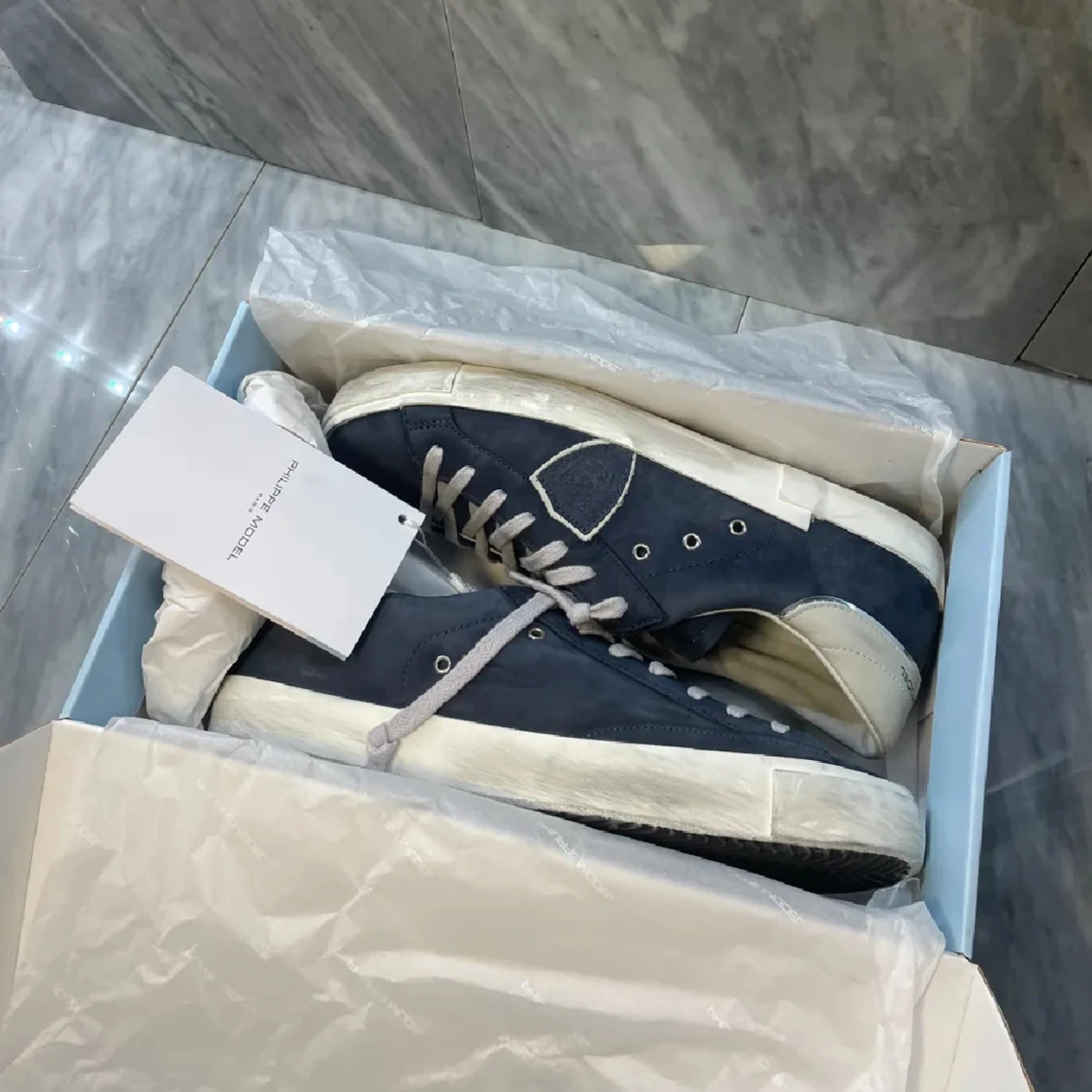 Philippe Model blå sneakers mocka - 2