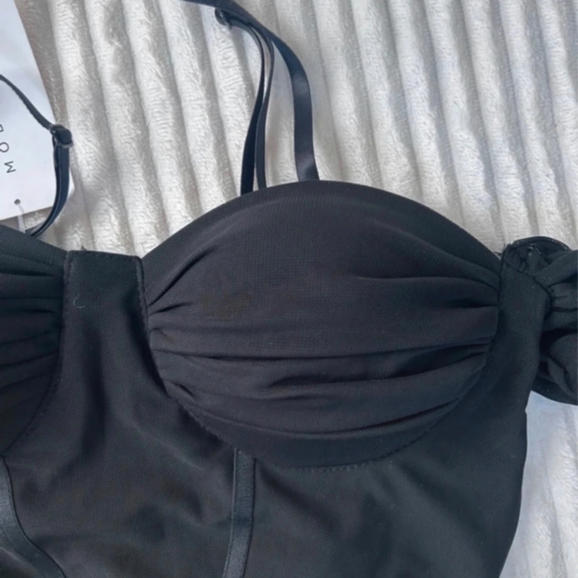 Svart korsettopp från Modaline oanvänd  - 2