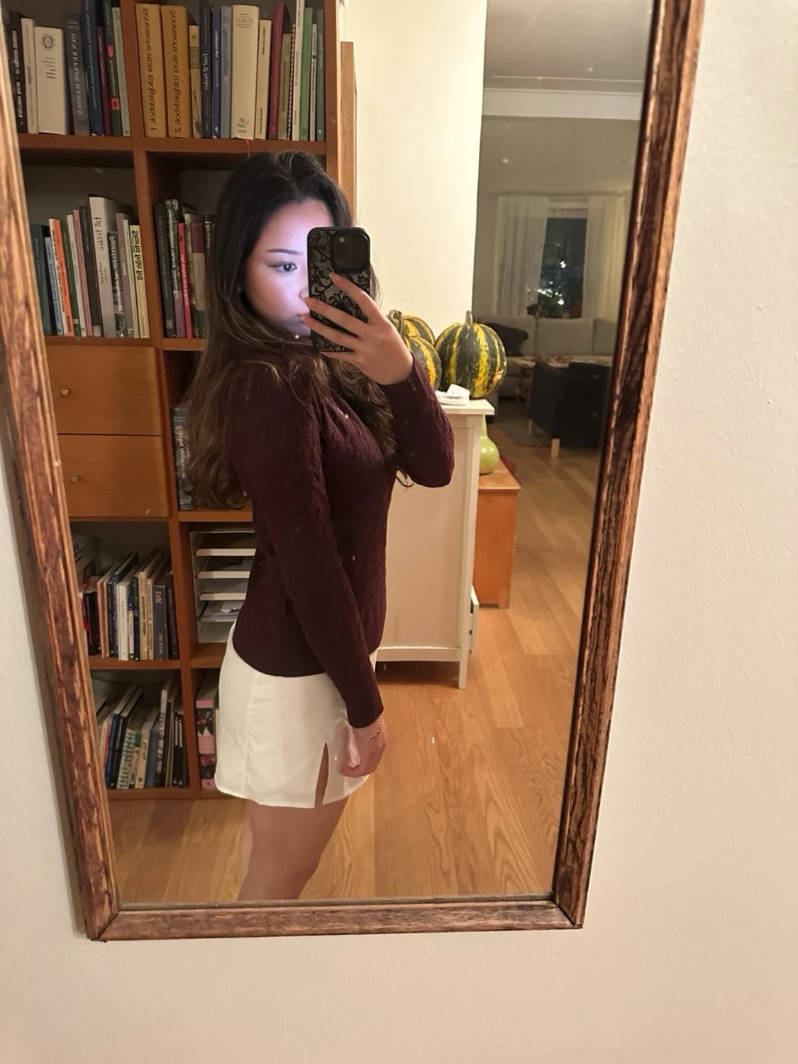 Vit kortkjol med slits - 1